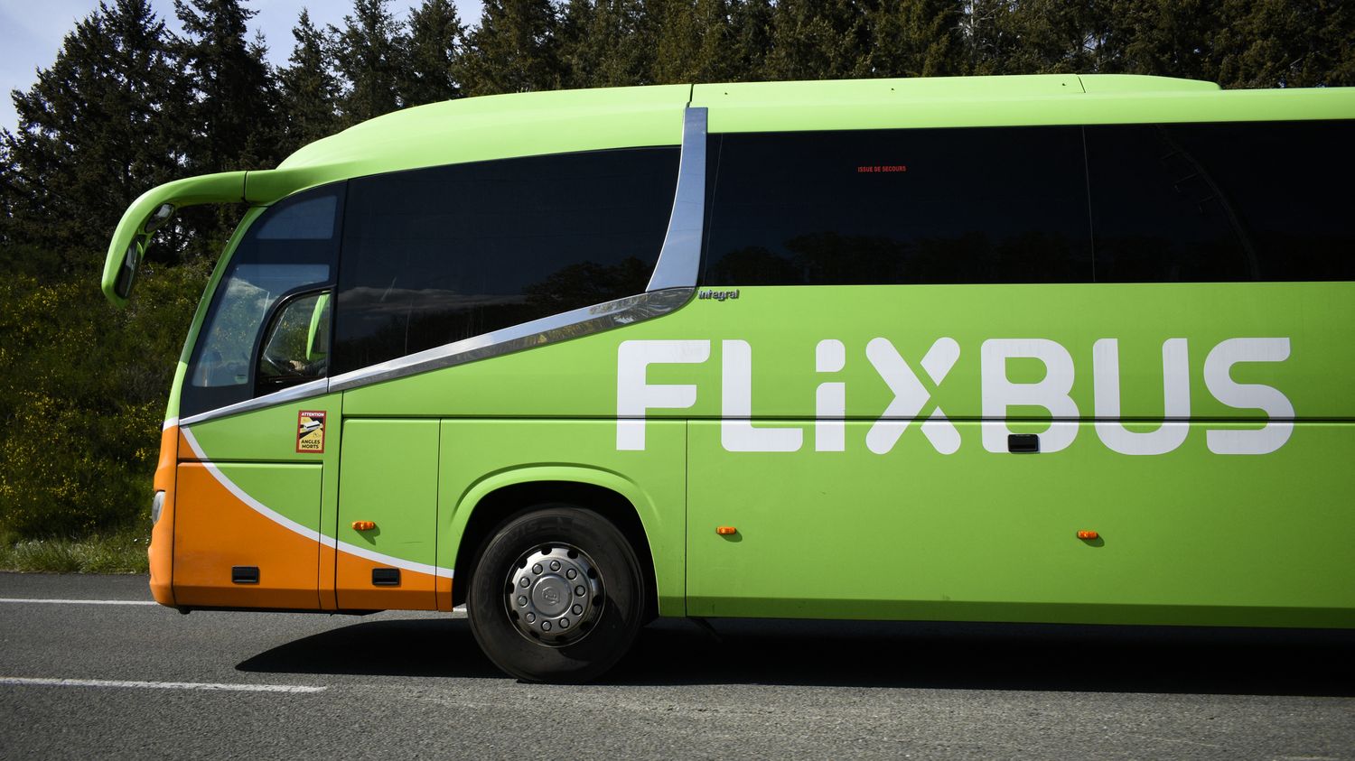 Dans la Vienne, des passagers d’un Flixbus portent plainte après avoir passé la nuit dans un car sans chauffage