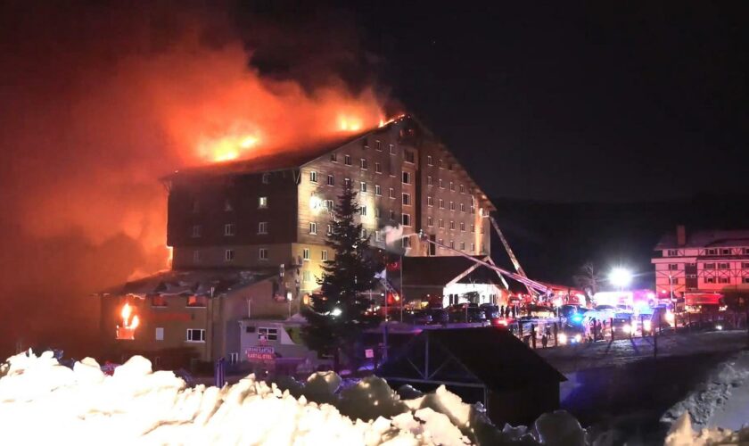 Turquie : l’incendie d’un hôtel d’altitude fait des dizaines de morts, les images terrifiantes