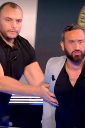 « TPMP » : un homme fait irruption sur le plateau, Cyril Hanouna revient sur l’incident