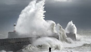 La tempête Éowyn, cette « bombe météorologique » attendue au Royaume-Uni va aussi souffler sur la France