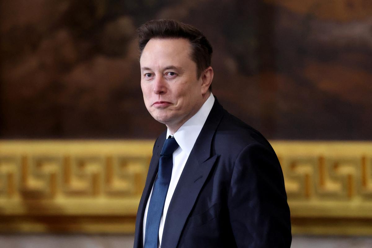 Musk critique le projet d’investissement dans l’IA présenté par Trump, le patron d’OpenAi lui répond