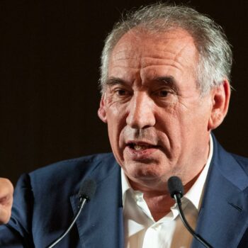 Budget 2025 : la version Bayrou que le Sénat va voter est-elle plus austère que celle voulue par Barnier ?