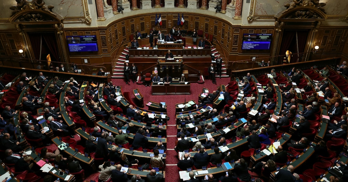 Les sénateurs examinent le projet de loi de financement de la sécurité sociale 2025, au Sénat à Paris le 26 novembre 2024