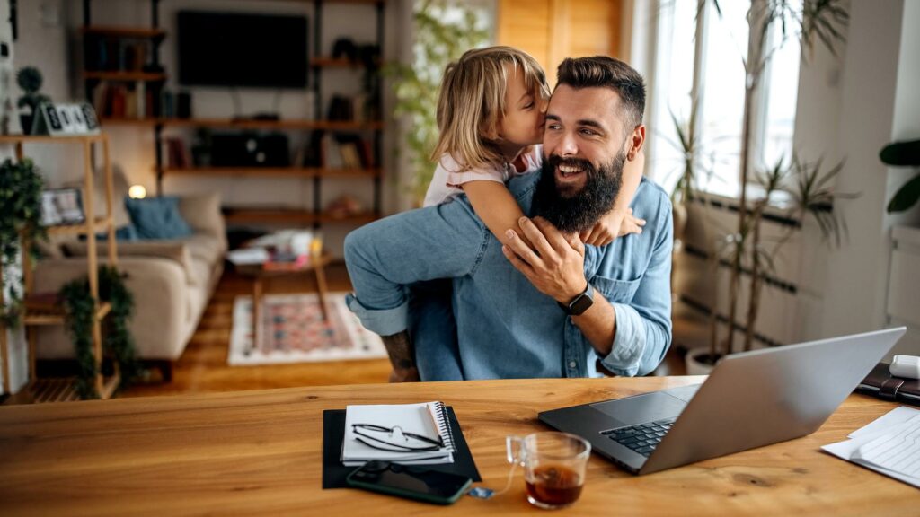 Entre le discours des pères et ce qu’ils font à la maison, il y a un décalage, montre cette étude