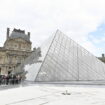 La pyramide du Louvre souffre d'un grave problème, les visiteurs en pâtissent