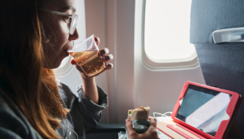 American Airlines announces new alcohol-free options, health-conscious dishes for 2025