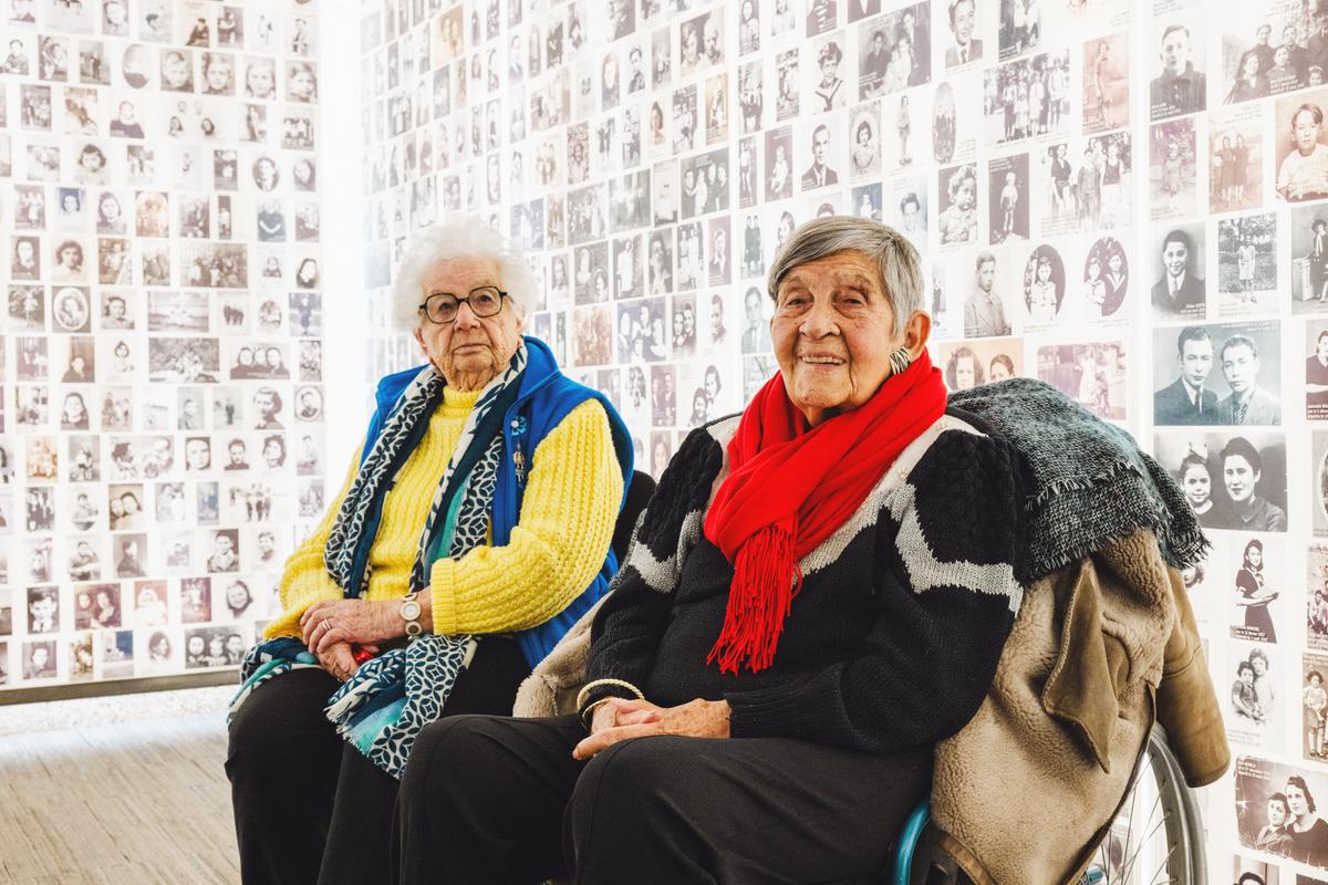 Survivantes d’Auschwitz : Esther Dzik-Senot et Ginette Kolinka, ou l’« urgence de laisser une trace »