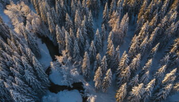 On se croirait en Laponie, cette station de ski française dévoile un décor digne du grand Nord