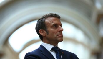 Mauvais état du Louvre : Macron ira sur place mardi, annonce l’Elysée