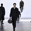 Fashion Week masculine à Paris : Dior Homme plonge dans les archives du célèbre couturier pour une collection très épurée