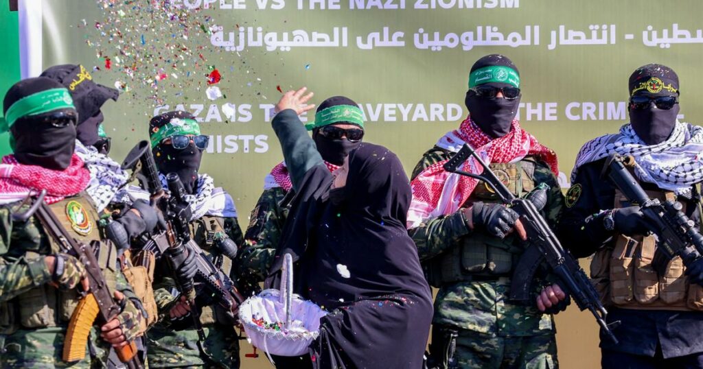 Avec l’échange de prisonniers, le Hamas se met en scène et montre qu’il reste maître à Gaza