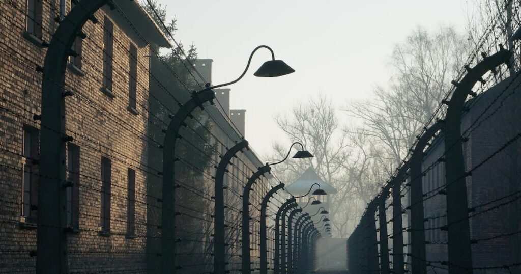 Le camp d'extermination d'Auschwitz-Birkenau, le 5 décem be 2019 à Oswiecim, en Pologne