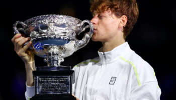 Open d’Australie : Jannik Sinner conserve son titre à Melbourne en battant Alexander Zverev