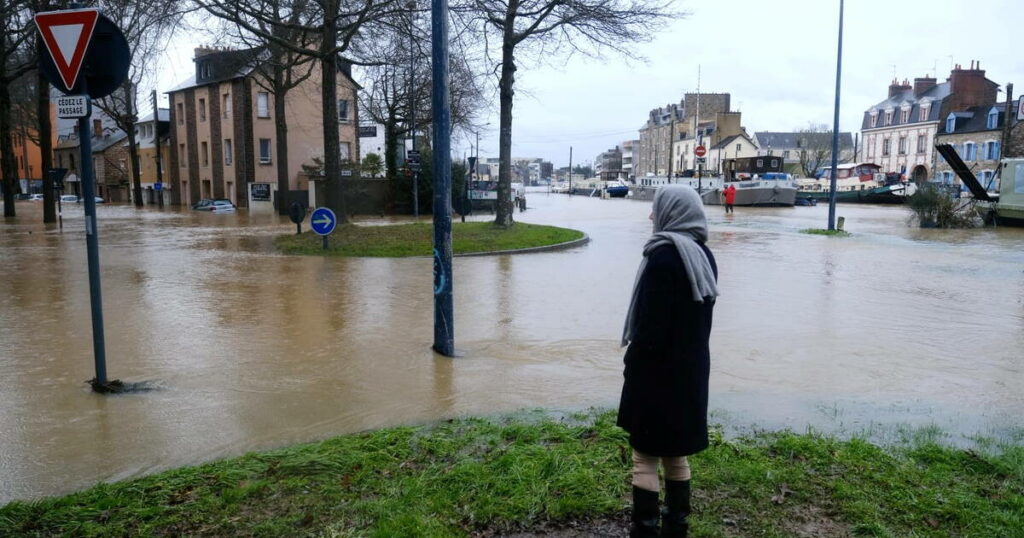 «Je n’ai jamais vu ça» :  de Rennes aux Sables d’Olonne, la tempête Herminia secoue l’ouest du pays