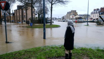 «Je n’ai jamais vu ça» :  de Rennes aux Sables d’Olonne, la tempête Herminia secoue l’ouest du pays