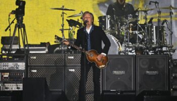 Le chanteur Paul McCartney appelle le gouvernement britannique à "protéger" les artistes de l'intelligence artificielle