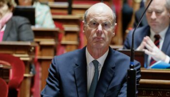 Le ministre de l'Economie Eric Lombard estime que la France a "besoin d'une immigration de travail"