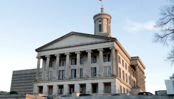 Tennessee lawmaker reintroduces bill to allow veterans, retired cops to work as School Resource Officers