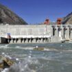 Cette photo prise le 23 novembre 2014 montre la centrale hydroélectrique de Zangmu dans le comté de Gyaca à Lhoka, ou préfecture de Shannan, dans la région du Tibet au sud-ouest de la Chine.