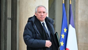 Bayrou favorable à une restriction du droit du sol à Mayotte, mais pas en métropole