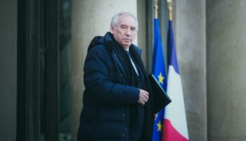 Frankreichs Minderheitsregierung: François Bayrou könnte Unterstützung der Sozialisten verlieren