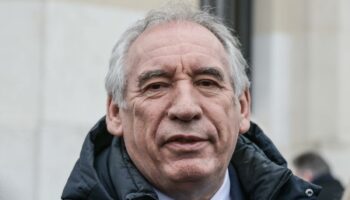 « Submersion migratoire » : quand Bayrou emprunte le vocabulaire de l’extrême droite