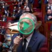 François Bayrou maintient le terme de « submersion migratoire », le PS stoppe les négociations sur le budget