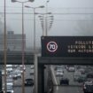 La préfecture de police de Paris a annoncé la réduction de 20 km/h de la vitesse autorisée en Ile-de-France vendredi, en raison d'un épisode de pollution aux particules fines