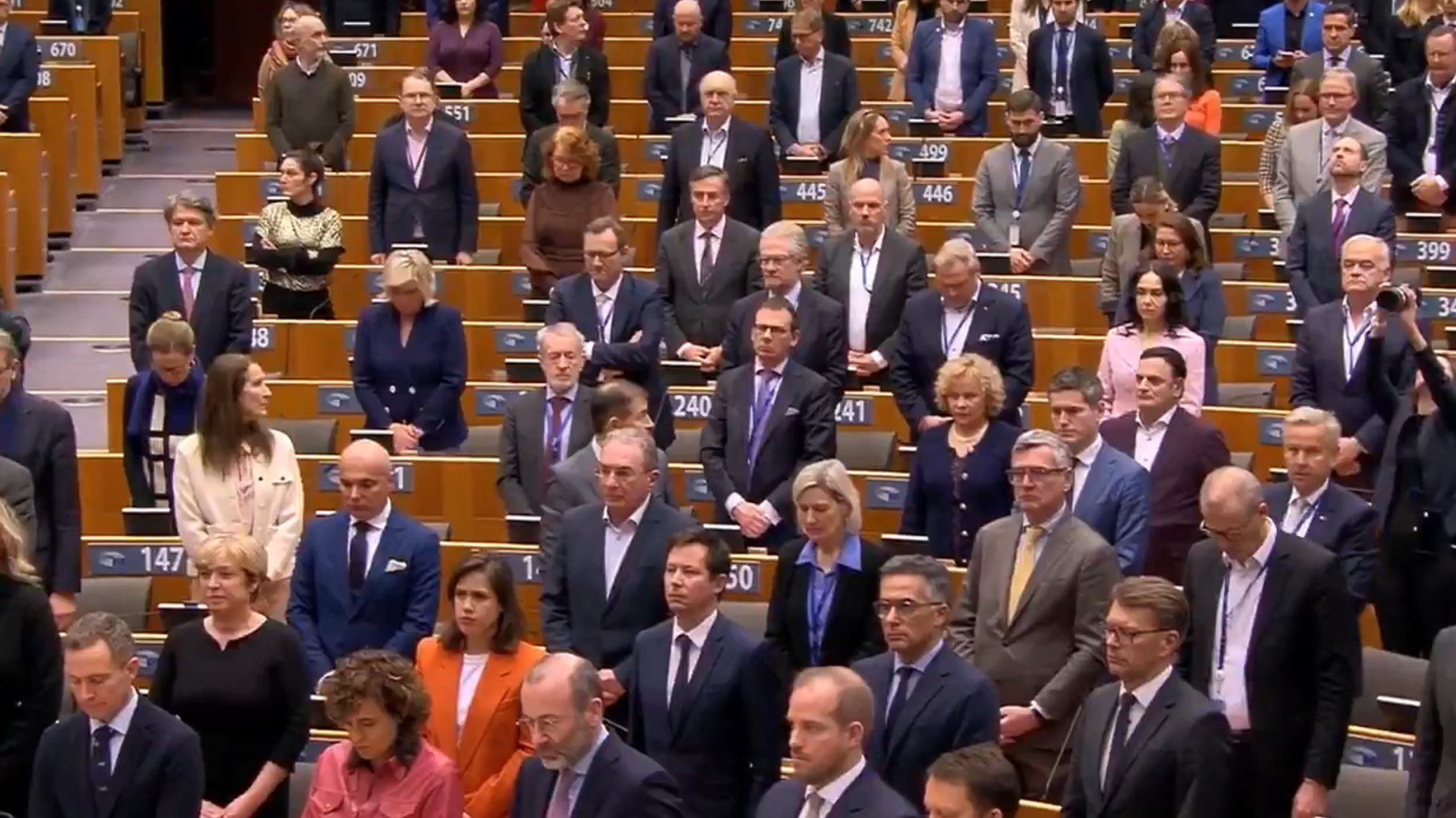 Au Parlement européen, ce député d’extrême droite brise la minute de silence en mémoire de l’Holocauste