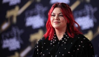 La chanteuse Louane annonce qu'elle représentera la France à l'Eurovision cette année