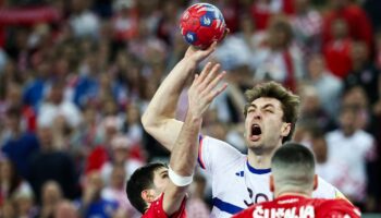 Mondial de handball 2025 : dépassée, l'équipe de France éliminée en demi-finales par la Croatie