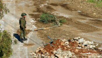 Un soldat israélien près du village de Shaqra, dans le sud du Liban, le 25 janvier 2025