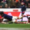 France-Galles : énorme numéro d'Antoine Dupont pour le doublé de Théo Attissogbe, les Bleus mènent (21-0)... Suivez avec nous le match d'ouverture