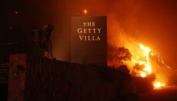 À Los Angeles un violent incendie ravage la villa Getty et le quartier de Pacific Palisades