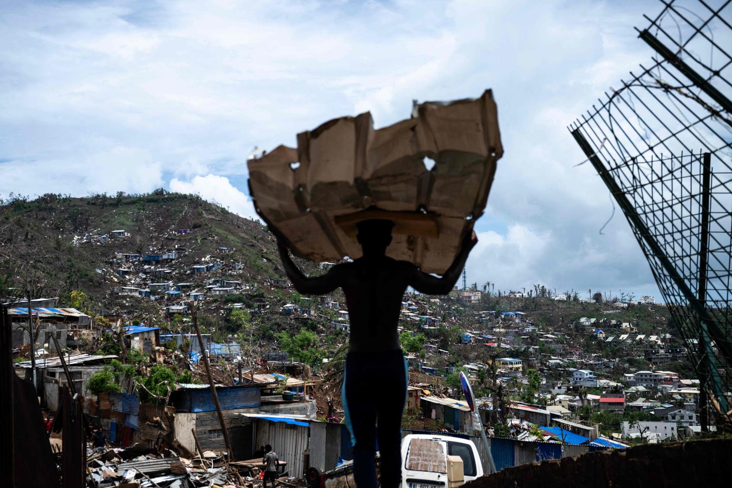 A Mayotte, 69,7 % des foyers reconnectés à l’électricité trois semaines après le passage du cyclone Chido