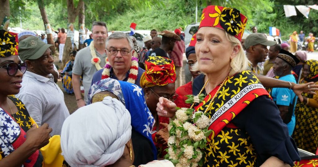 À Mayotte, Marine Le Pen cultive son terreau ultramarin