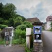 A Murbach, engouement autour de la dernière cabine téléphonique de France