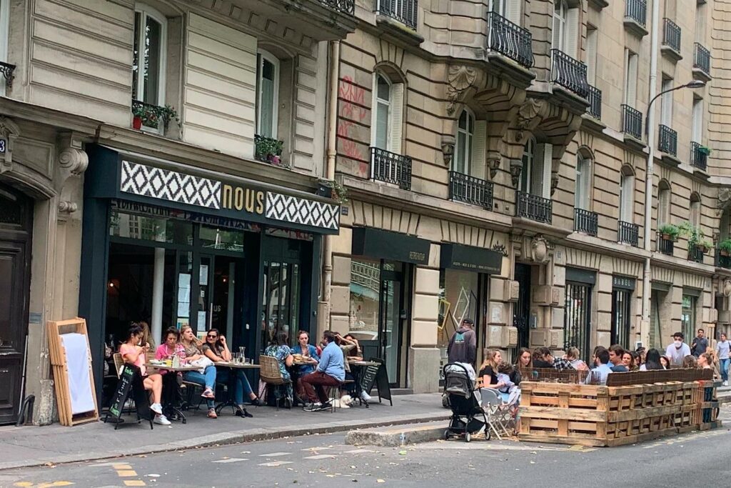 A Paris, la gestion des terrasses critiquée par la chambre régionale des comptes