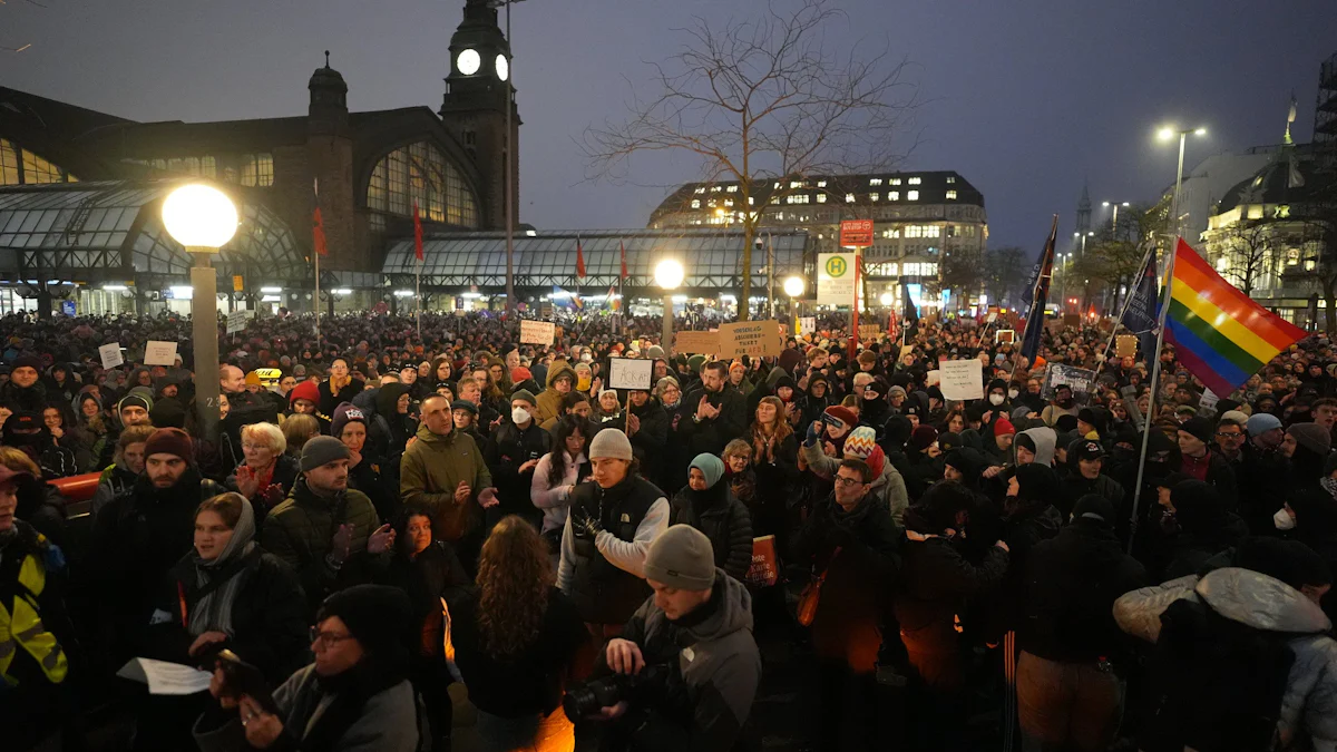 AfD-Chefin: 16 000 Menschen demonstrieren gegen Weidel-Auftritt