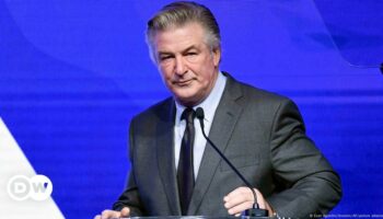 Alec Baldwin sues prosecutors over 'Rust' trial