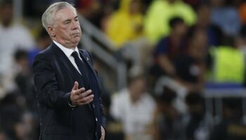 Ancelotti pide un lateral derecho para enero