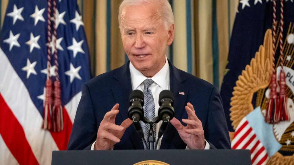 Präsident Biden machte weitere Details zu den Ermittlungen nach dem Terroranschlag publik. Foto: Mark Schiefelbein/AP/dpa