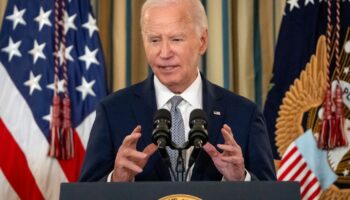 Präsident Biden machte weitere Details zu den Ermittlungen nach dem Terroranschlag publik. Foto: Mark Schiefelbein/AP/dpa