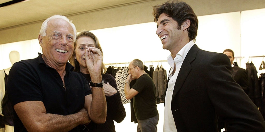 Armani, reinventor del color negro