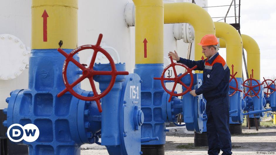 As Russia-Ukraine gas deal ends, worries mount in EU's east