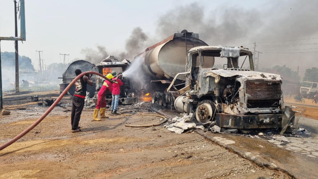 Au Nigeria, une nouvelle explosion de camion-citerne fait au moins 70 morts