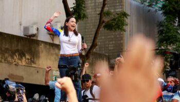 Au Venezuela, la cheffe de l’opposition « arrêtée » puis « libérée » après une manifestation contre le président, Nicolas Maduro ; le gouvernement dément