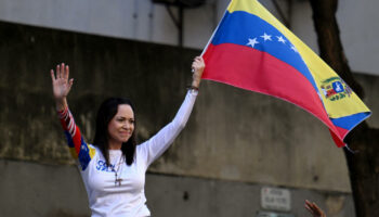 Au Venezuela, l'opposante Maria Corina Machado sort de la clandestinité pour défier Maduro