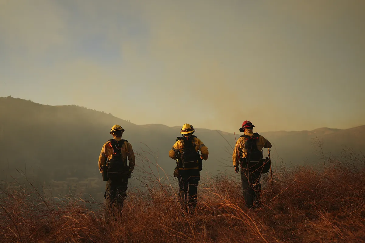 Aumenta a siete la cifra de muertos debido a los incendios sin control que asolan Los Ángeles