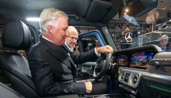 Automobile : au salon de Bruxelles, grandes manœuvres et ristournes sur l’électrique